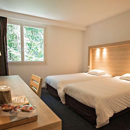 คีเรียดเนมอร์ดาร์วอลต์ Hotel เนอมัวร์ส ภายนอก รูปภาพ